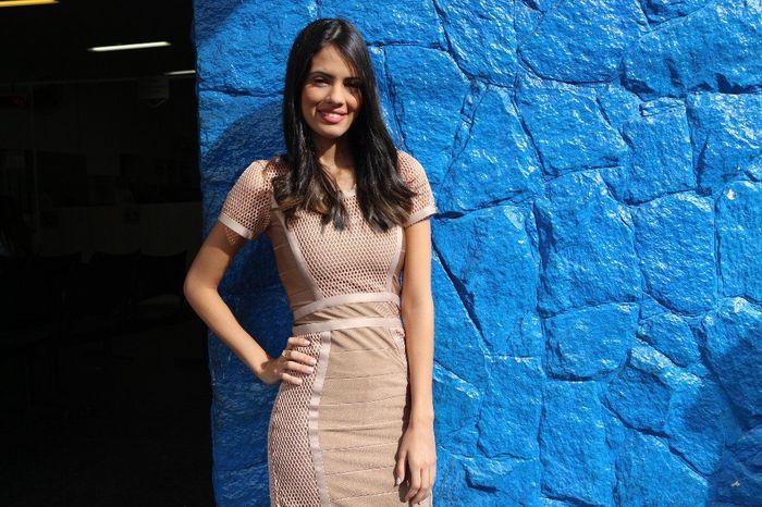 A cara de sono com aquele vestido Maraaaaa