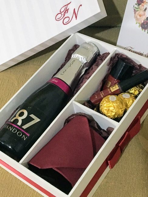 Caixa convite padrinhos marsala
