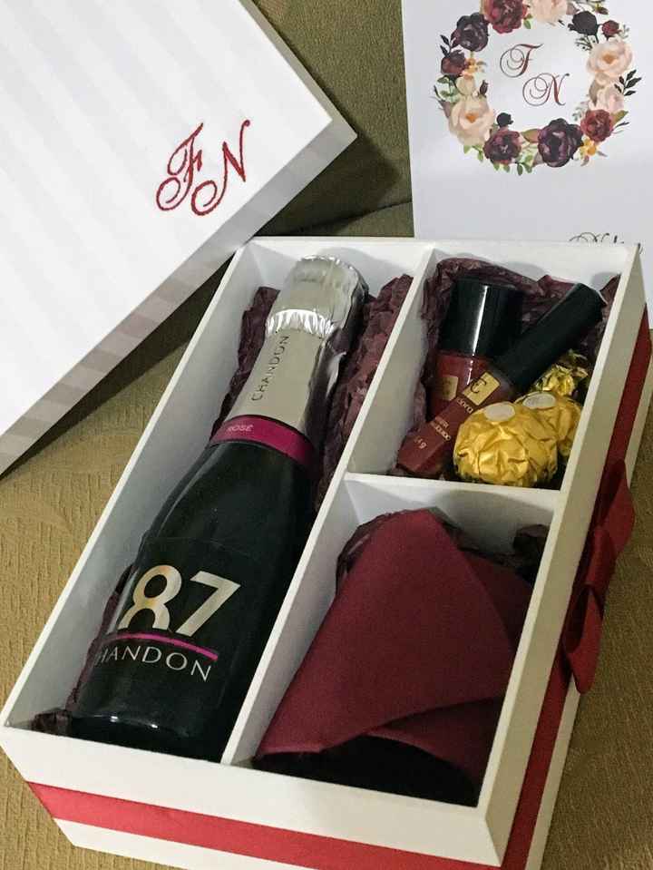 Caixa convite padrinhos marsala
