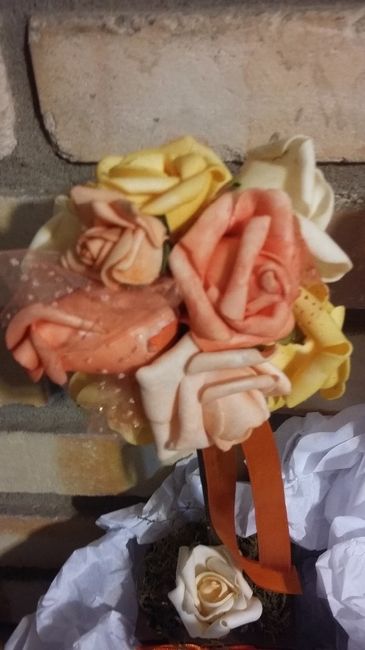 arranjo com flores de tamanho diferente (desamonioso)