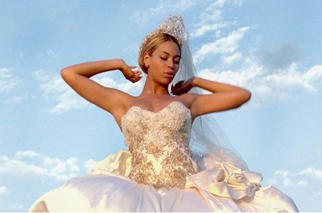 SIM ou NÃO para o vestido de noiva usado por Beyoncé em Best Thing I Never Had? 2