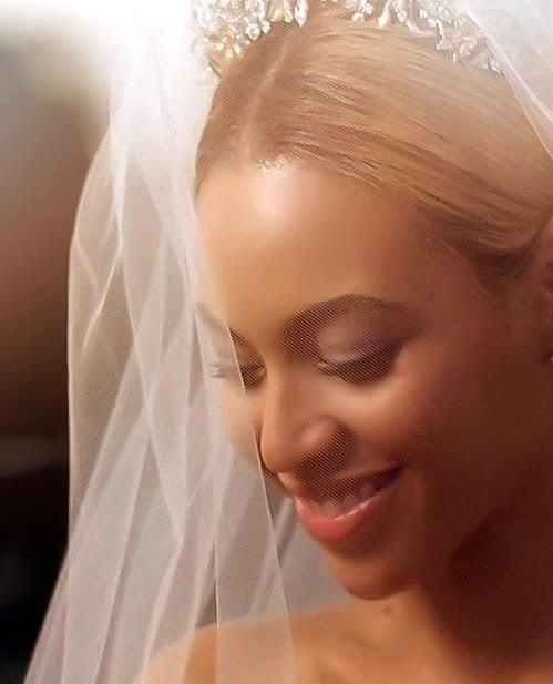 sim ou Não para o vestido de noiva usado por Beyoncé em Best Thing i Never Had? - 5
