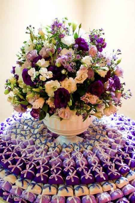 Flores em tons de roxo para usar na decoração do casamento 💜 - 5