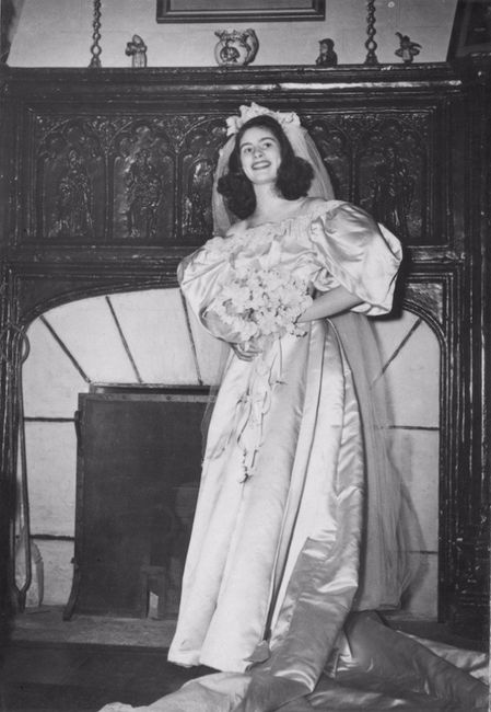1946      