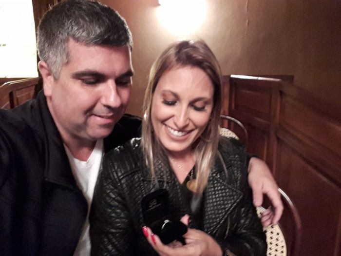 Momento do pedido oficial no Teatro Municipal de Niterói, show da Bloody Mary. E ele me disse: "Cind