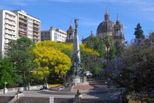 Praça da Matriz - Em volta dela se encontram todos os poderes: Assembleia Legislativa, Palácio da Ju