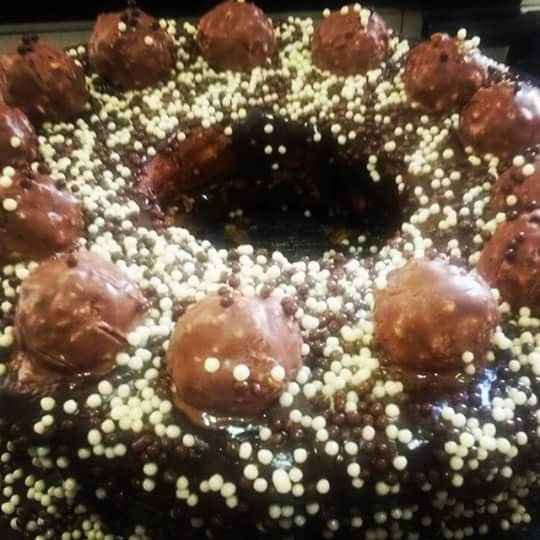 De aniversário pro amor...com nutella e ferrero rocher