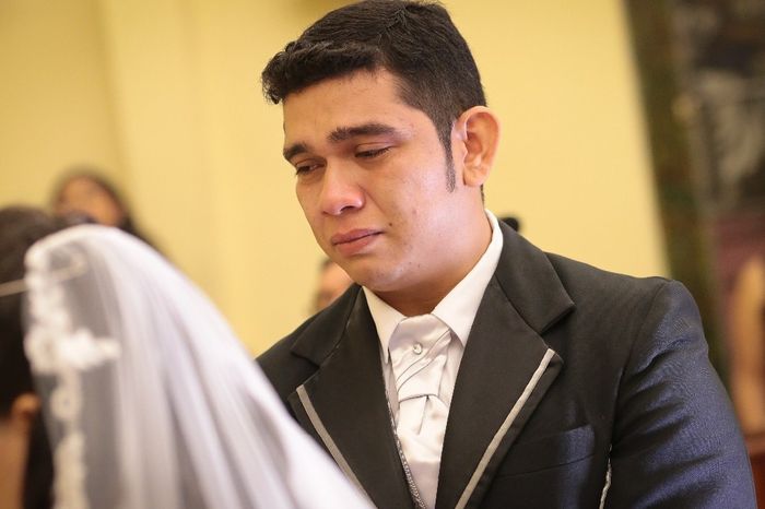 Na Igreja 8 (Noivo emocionado)