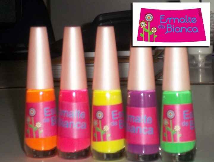 Lembrancinhas casamento tema neon - 1
