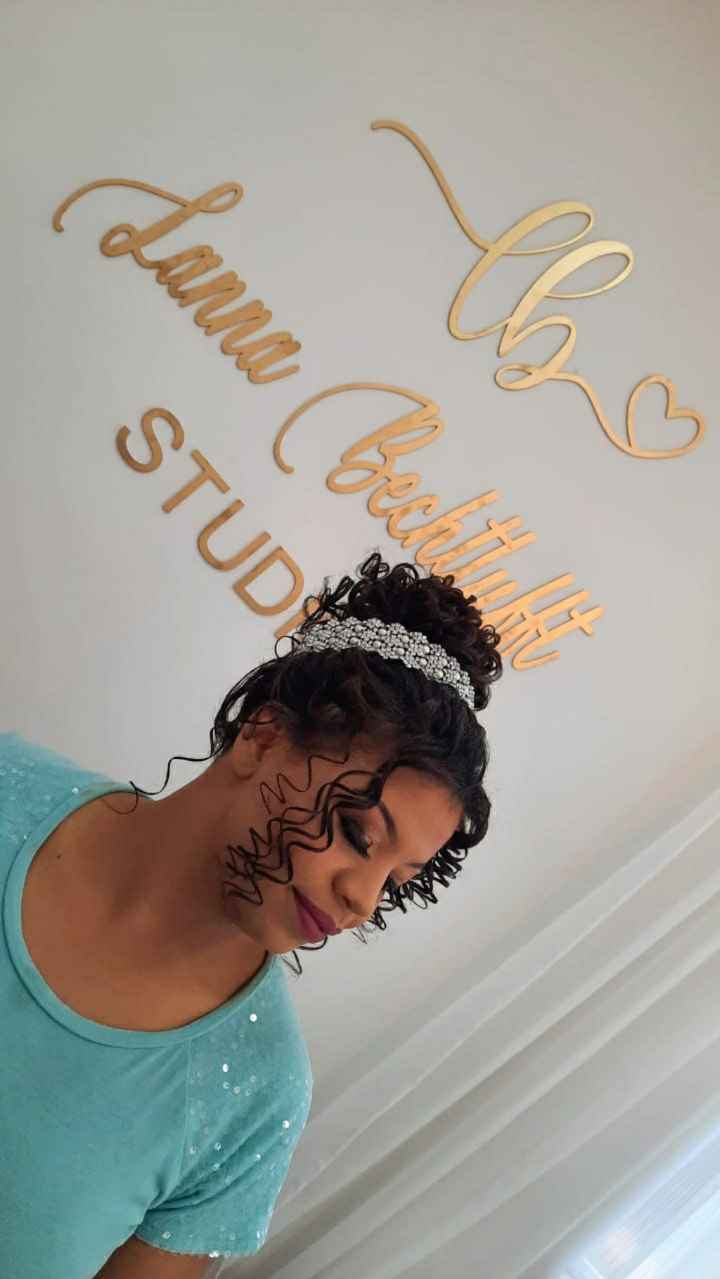 Minha prévia da make e penteado ♡ - 5