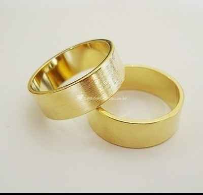 Tradicional com um toque moderno. Pretendemos colocar duas pedrinhas na minha. Eu disse pretendemos 