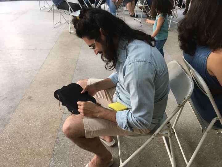 Léo respondendo