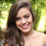 Laura Oliveira