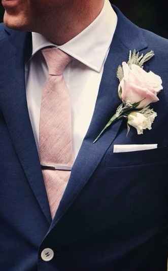 Noivo (terno e lapela)