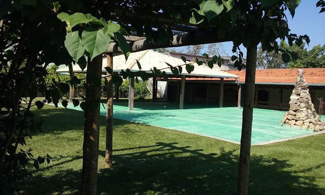 VISTA PARA ÁREA EXTERNA COBERTA