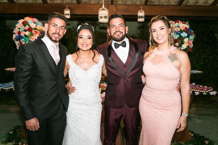 Mariana e Lucas - Ela minha melhor amiga e Lucas melhor amigo do meu marido. Ela super estudiosa, el