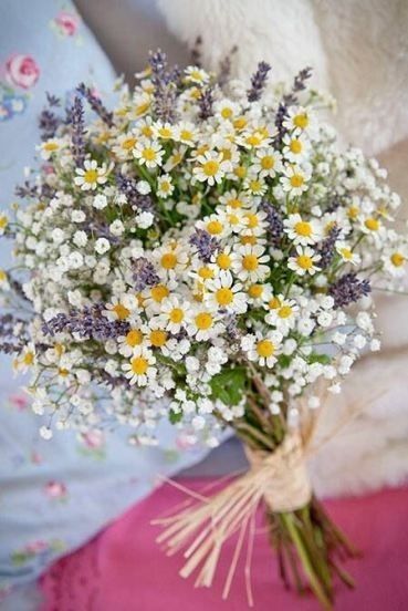 Buquê com flores do campo... 