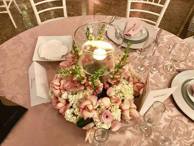 Mesa para os convidados tons de rosas - 1