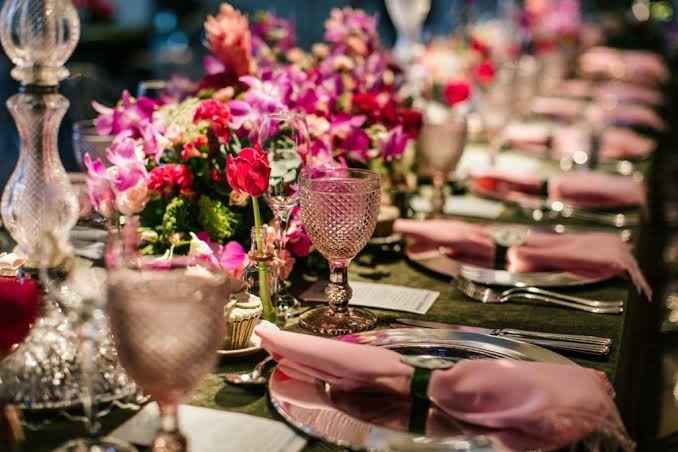 Mesa para os convidados tons de rosas - 6