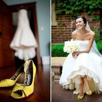 sapatos amarelos