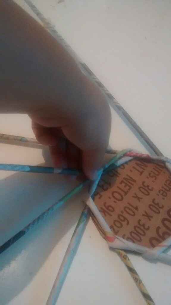 Vasinho de jornal. tutorial. - 6