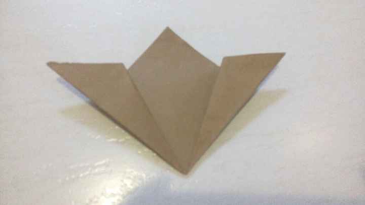 Como fazer a flor de papel . (testando arranjos feitos a mão) - 5
