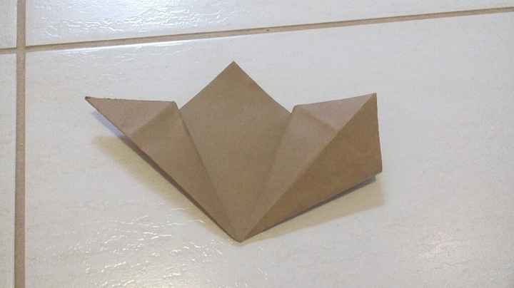 Como fazer a flor de papel . (testando arranjos feitos a mão) - 6