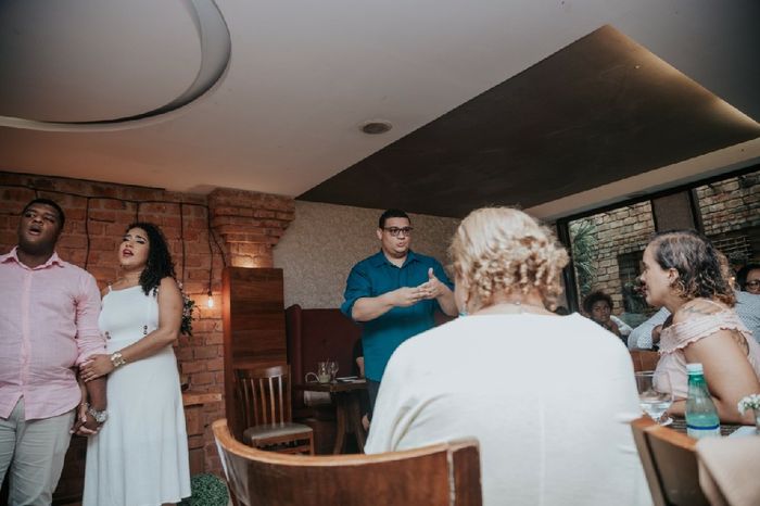 Sobre acessibilidade e casamento: noiva narra casamento em libras 2