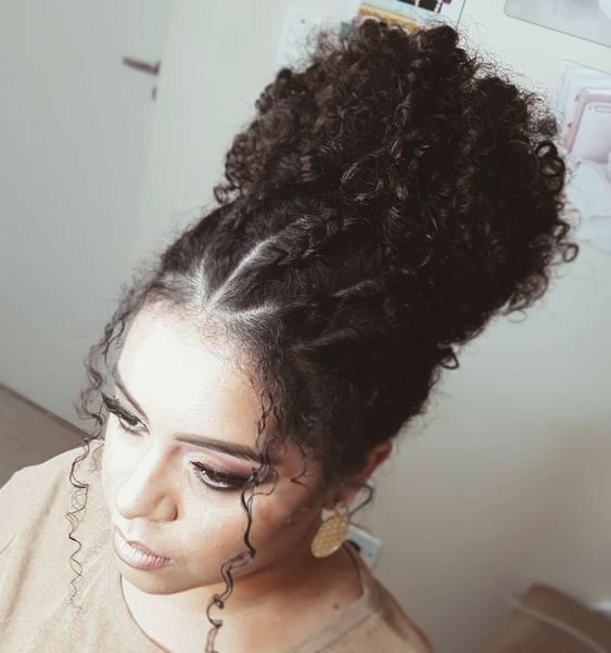 Ideias de penteados com cabelo em transiçao  para ensaio pré casamento 2