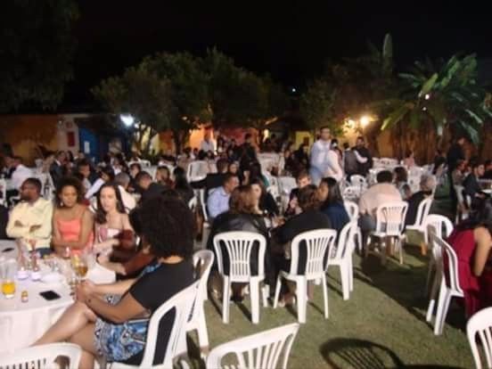 Ficou assim a iluminação da festa