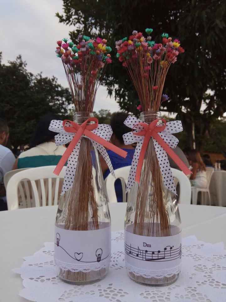 Meus centro de mesa com garrafinhas 💜💜