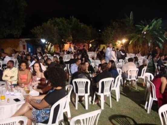 Ficou assim a iluminação da festa