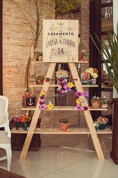 Outros itens de decoração, como esta escada decorada
