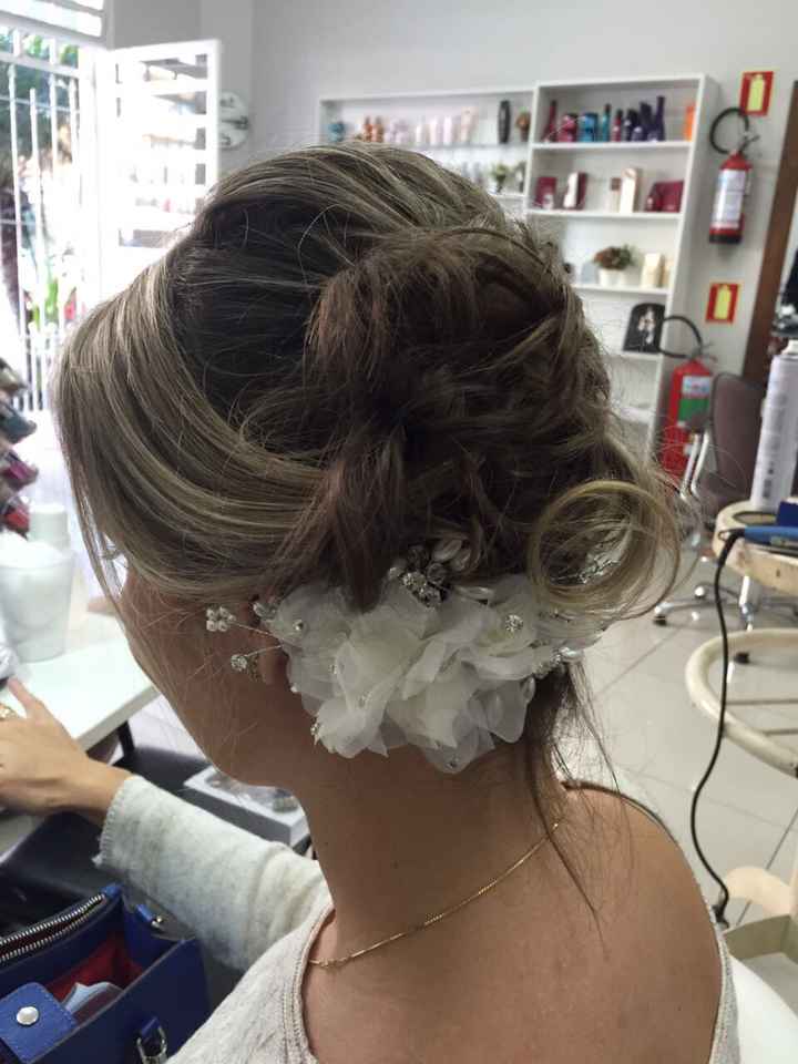Maquiagem e cabelo / casamento civil no cartório - 1
