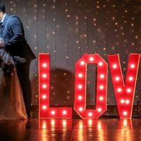 Letreiro luminoso - 1