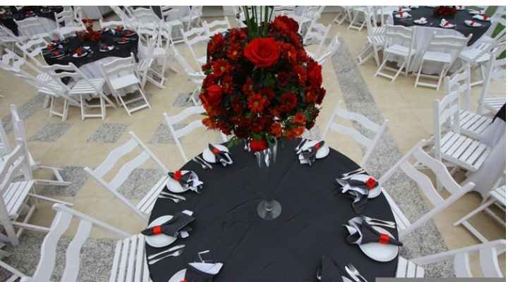 Casamento preto, branco e vermelho