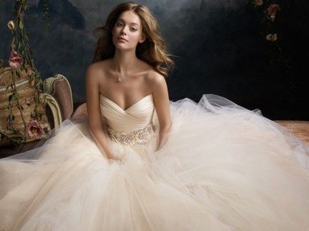 vestido de tule