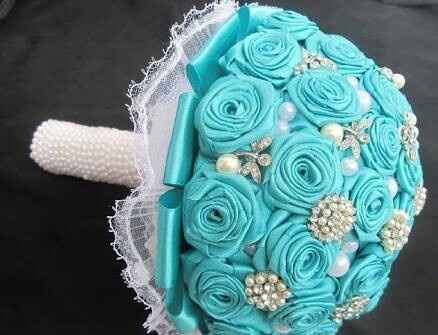 Decoração de casamento na cor azul tiffany, preto,prata e dourado - 3
