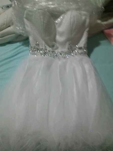 Meu vestido curto, o que acham? - 1