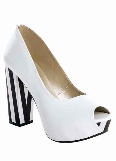 Peep toe, listrado pra fugir de uma cor só