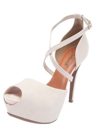 Peep toe Bebebê pra quem quer algo bem alto (um dos meus preferidos)