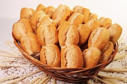 Pão para comer com uma carne especial que meu noivo vai fazer <img class=
