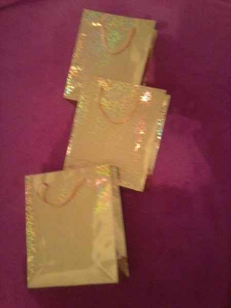 Presentinho daminhas e pagem +  alegria das daminhas - 5
