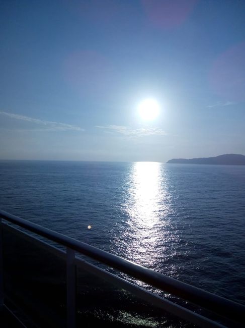 Outro por do sol no navio