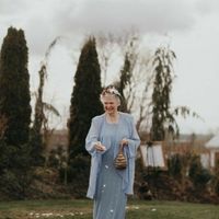 Ideias que ficaria legal pra minha avó entrar na cerimônia. Ficaria legal ela levar aliança mais meu