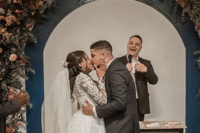Casamentos reais 2022: a foto do beijo 💋 28