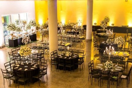 Mesa convidados com Candelabro