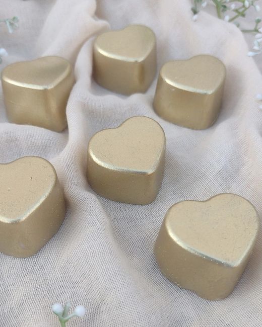 Bombom dourado de coração