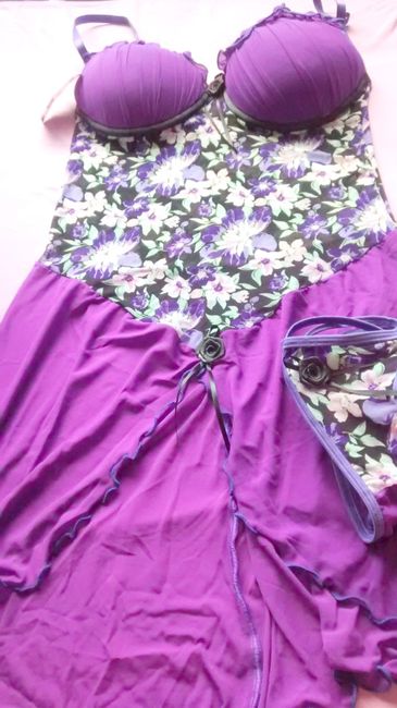 5 - Camisola em roxo estampada