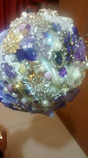 Meu buquê de broches! #venhamver - 3